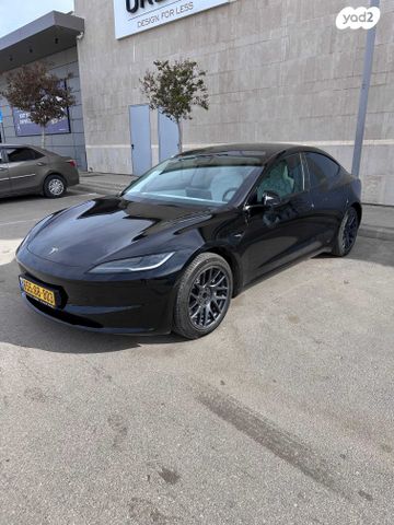 טסלה מודל 3
