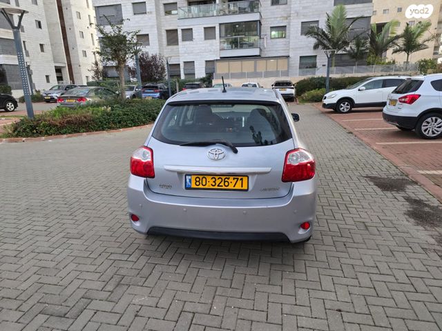 טויוטה אוריס
