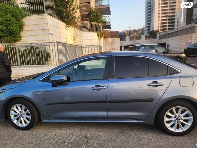 מודעת רכב טויוטה קורולה