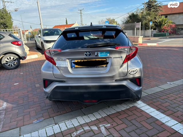 טויוטה C-HR