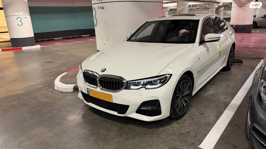 מודעת רכב ב מ וו סדרה 3