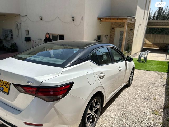 ניסאן סנטרה