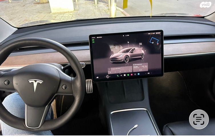 מודעת רכב טסלה מודל 3