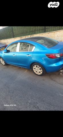 מודעת רכב מאזדה 3