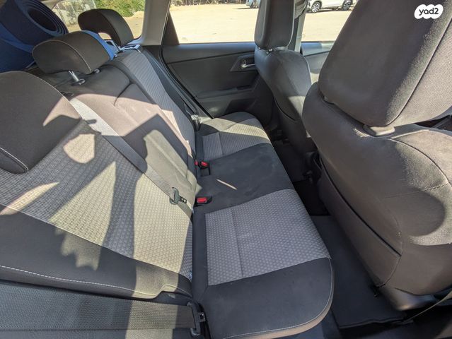 טויוטה אוריס