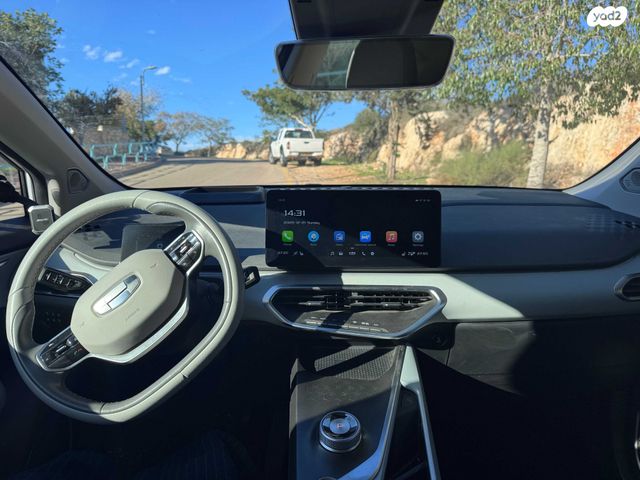 מודעת רכב ג׳ילי Geometry C