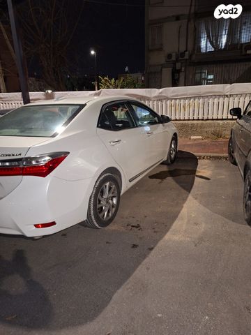 מודעת רכב טויוטה קורולה