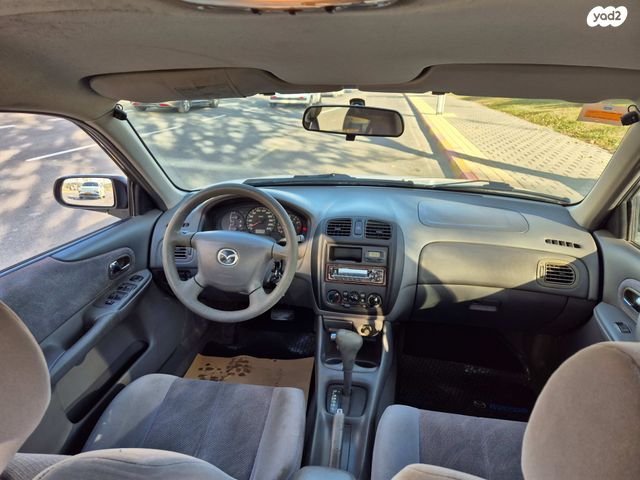 מודעת רכב מאזדה 323