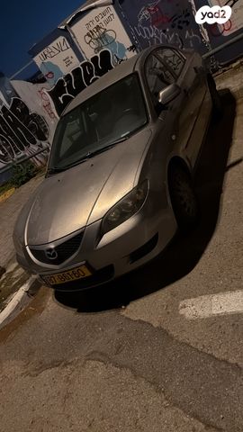 מודעת רכב מאזדה 3