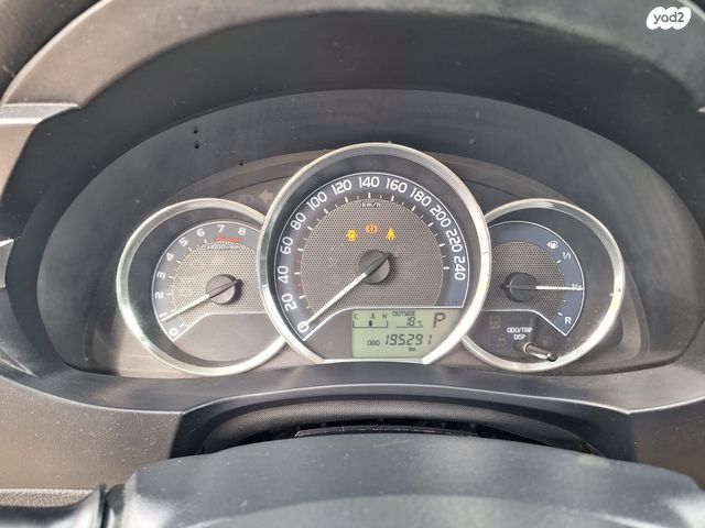 טויוטה קורולה