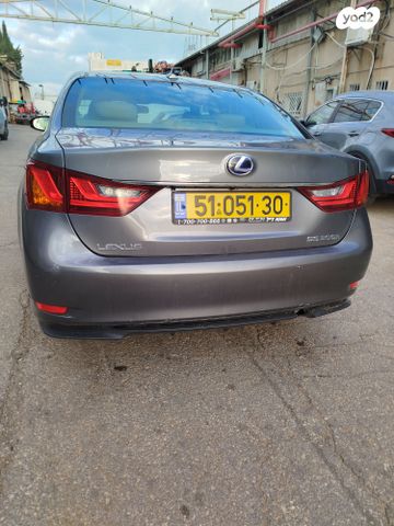 לקסוס GS