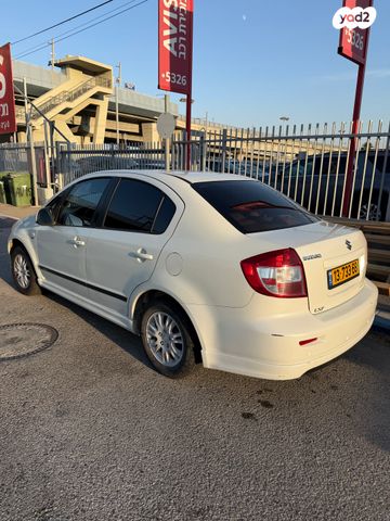 סוזוקי SX4