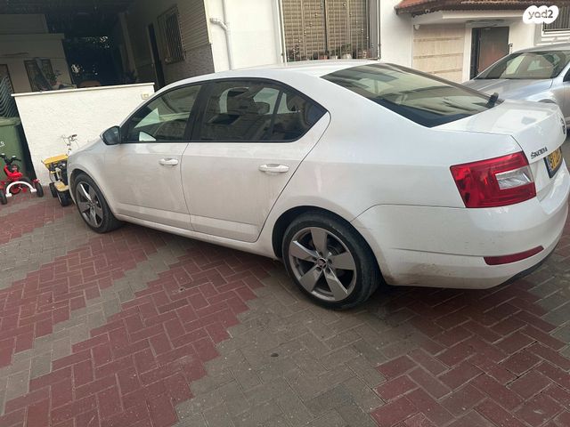 סקודה אוקטביה