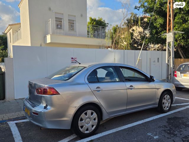 מיצובישי לנסר