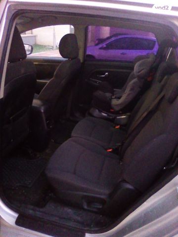 מודעת רכב קיה קארנס