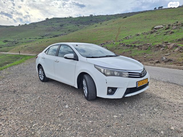 טויוטה קורולה