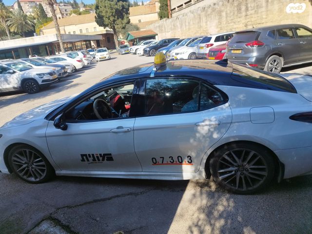 מודעת רכב טויוטה קאמרי