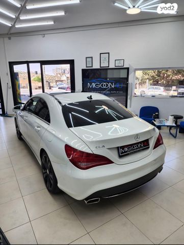 מודעת רכב מרצדס-בנץ CLA