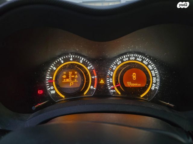 מודעת רכב טויוטה אוריס