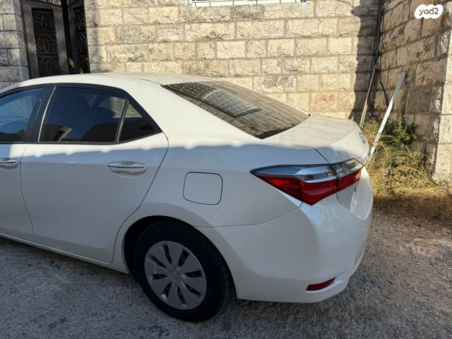מודעת רכב טויוטה קורולה