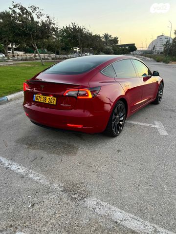 מודעת רכב טסלה מודל 3