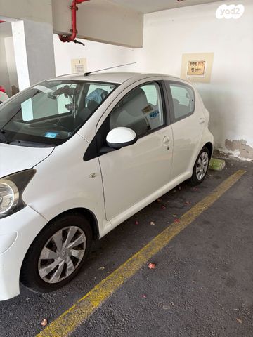 טויוטה אייגו