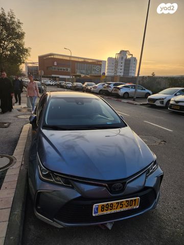 טויוטה קורולה