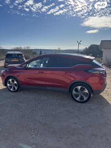 ג׳ילי Geometry C