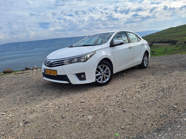 מודעת רכב טויוטה קורולה