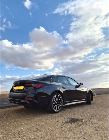 מודעת רכב ב מ וו i4