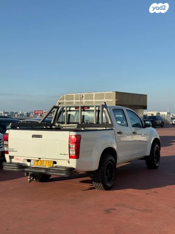 איסוזו די-מקס