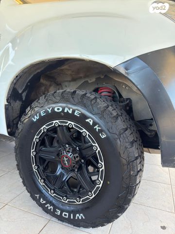 איסוזו די-מקס