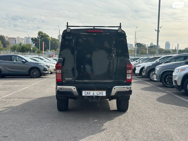 איסוזו די-מקס