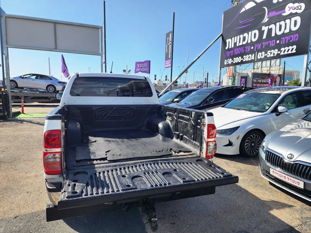 טויוטה היילקס