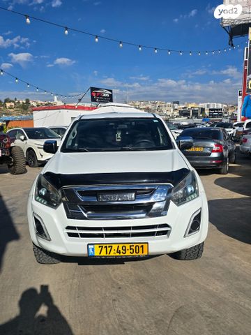 איסוזו די-מקס