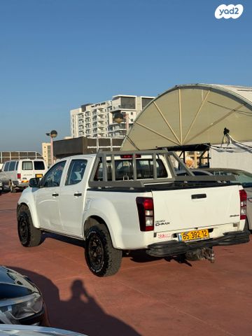 איסוזו די-מקס