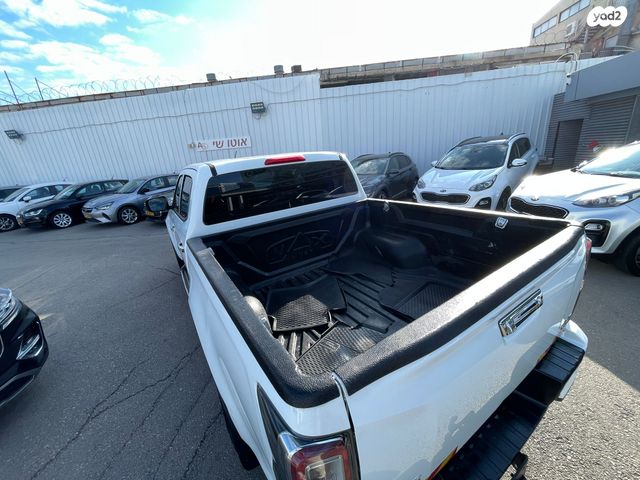 איסוזו די-מקס