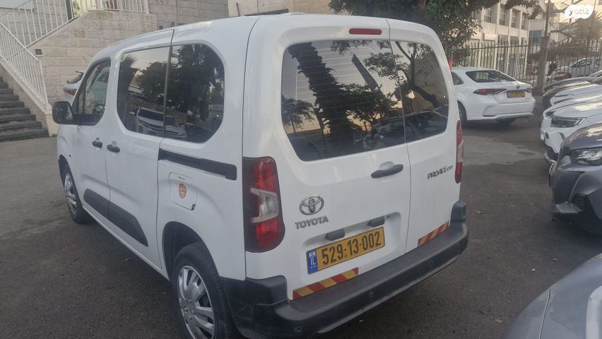 טויוטה פרואייס סיטי