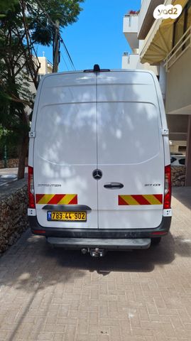 מודעת רכב מרצדס-בנץ ספרינטר