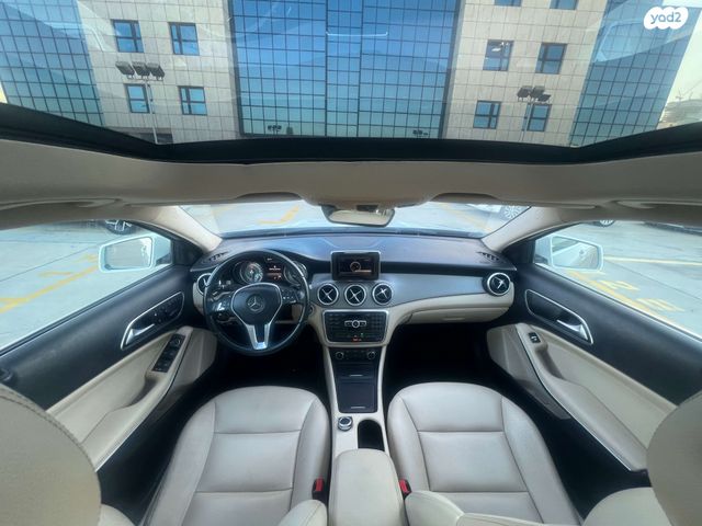 מרצדס-בנץ GLA