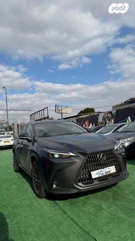 מודעת רכב לקסוס NX 2