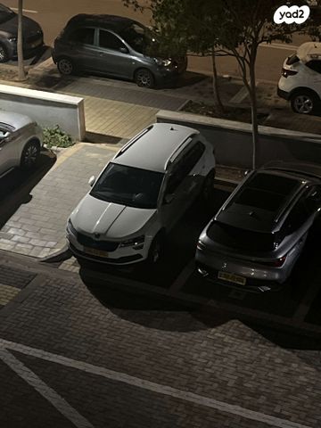 מודעת רכב סקודה קארוק