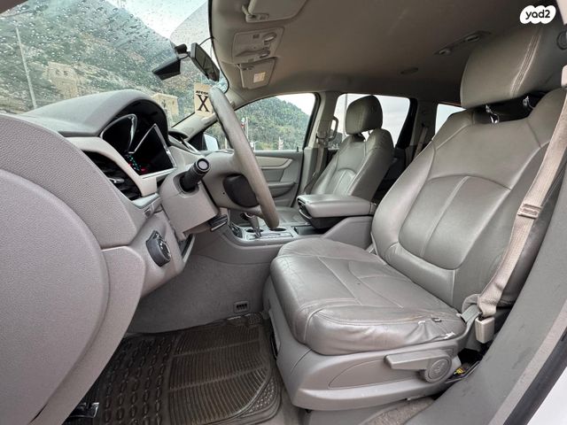 שברולט טראוורס