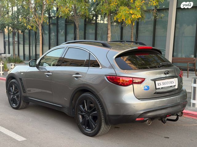 אינפיניטי QX70