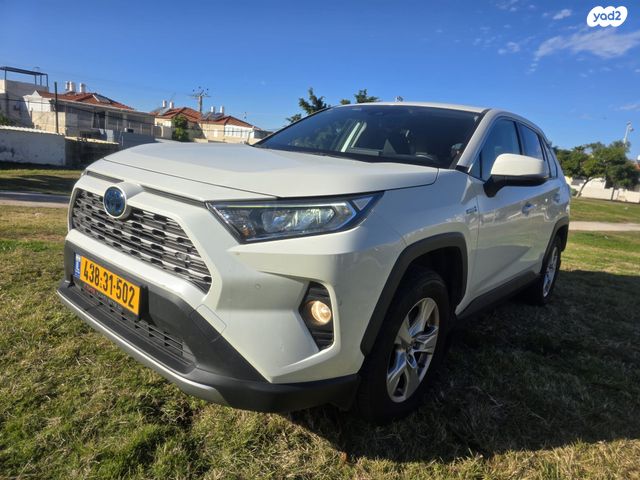 מודעת רכב טויוטה RAV4