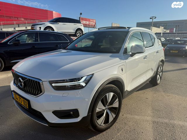 מודעת רכב וולוו XC40