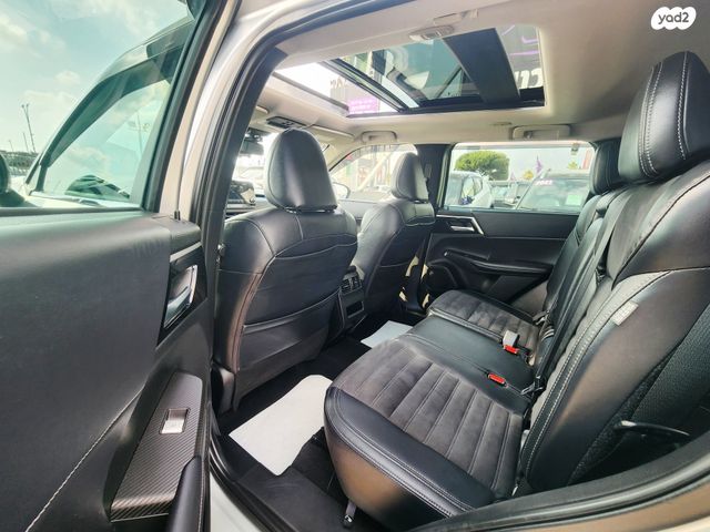 מיצובישי אאוטלנדר