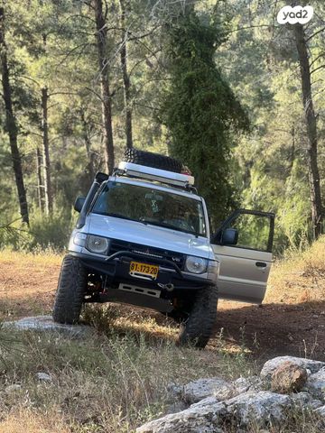 מיצובישי פג'רו