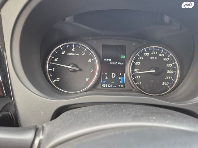 מיצובישי אאוטלנדר