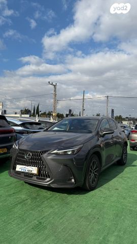מודעת רכב לקסוס NX